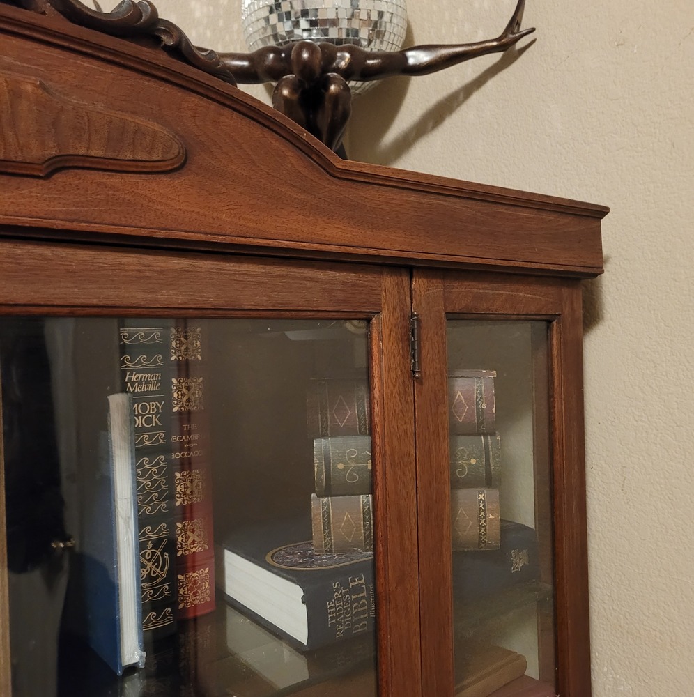 Meet your Posher, R lee